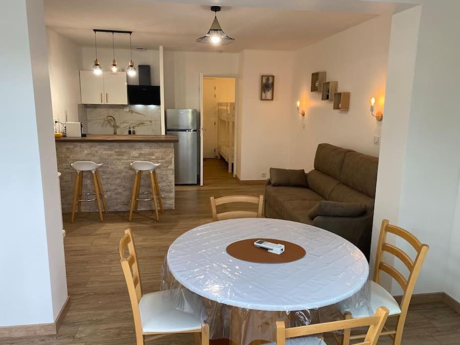 Appartement Residence Vacances Amandier Arles Exteriör bild