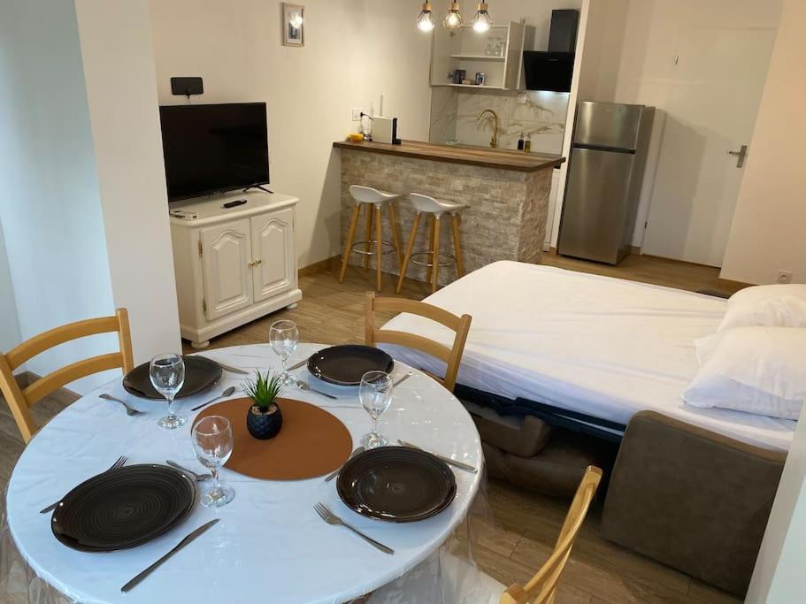 Appartement Residence Vacances Amandier Arles Exteriör bild