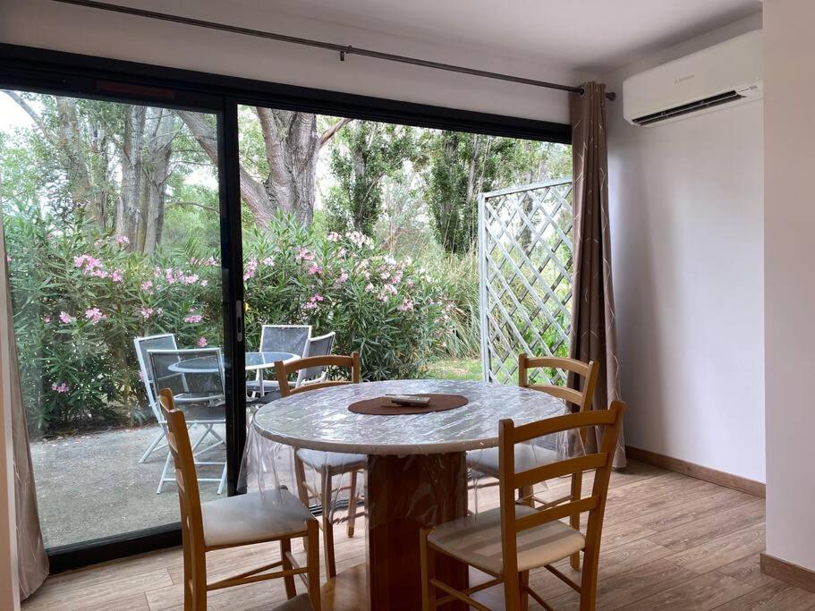 Appartement Residence Vacances Amandier Arles Exteriör bild